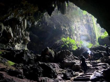 No one who went to the cave of death has returned to this day; Why? Read this story! | 'त्या' मृत्युच्या गुफेत गेलेले कोणीच आजवर परतले नाही; का? वाचा ही गोष्ट!