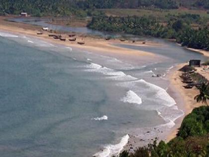 Death of a sailor after falling into the bay in a cave | Ratnagiri: गुहागरात खाडीत पडून खलाशाचा मृत्यू