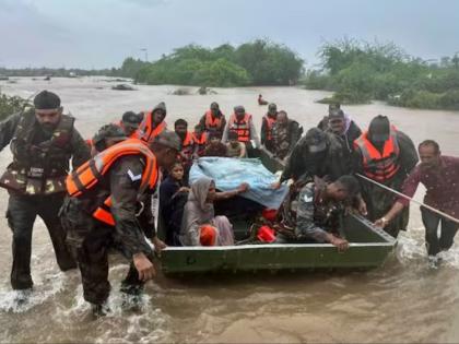 Gujarat Floods weather update heavy rain 49 people died in week and 37000 people were rescued | Gujarat Floods : भीषण! गुजरातमध्ये मुसळधार पावसाचा कहर; ४९ जणांचा मृत्यू, ३७ हजार लोकांचा वाचवला जीव