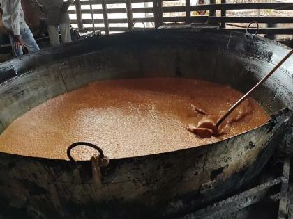 Food and Drug Administration action against jaggery producer in Daund taluka | पुणे: अन्न व औषध प्रशासनातर्फे दौंड तालुक्यात गुळ उत्पादकांवर कारवाई