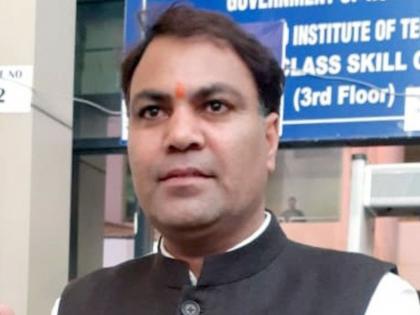 ED raids underway at residence of Delhi AAP MLA Gulab Singh Yadav | Gulab Singh Yadav : "भाजपा विरोधकांना जेलमध्ये टाकण्यात व्यस्त"; आपचे आमदार गुलाब सिंह यांच्या घरावर ईडीचा छापा