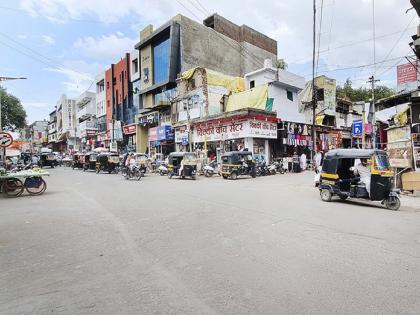 Riots impact on markets; Consumers turn away from purchases out of fear in Chhatrapati Sambhajinagar | टवाळखोरांनी केली दंगल, परिणाम बाजारपेठेवर; भीतीने ग्राहकांची खरेदीकडे पाठ