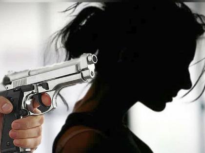 two men kidnapped a girl from wedding venue on gun point in amravati | अमरावतीत फिल्मीस्टाईल थरार... हवेत गोळीबार; बंदुकीच्या धाकावर मुलीला पळवून नेले