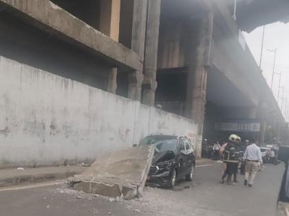 in mumbai the repair of flyover near gundavali metro station in andheri is on the municipality also expenditure to be recovered from bmc | ...तर अंधेरीतील ‘त्या’ पुलाची डागडुजी पालिकेच्या माथी; मनपा कंपनीकडून वसूल करणार खर्च