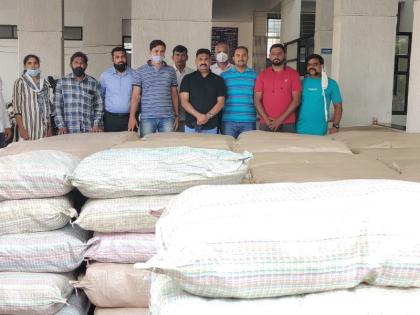 21 lakh 85 thousand gutka seized in Pimpri; Social Security Squad Performance | पिंपरीत सापळा रचून २१ लाख ८५ हजारांचा गुटखा जप्त; सामाजिक सुरक्षा पथकाची कामगिरी 