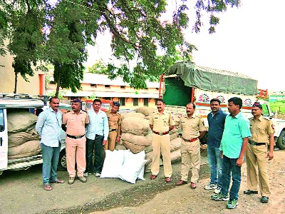 19 lakh gutka caught! Attempted accused | ​​​​​​​१९ लाखांचा गुटखा पकडला! आरोपी अटकेत 