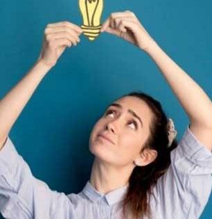 गर्दीतही वेगळं दिसायचं, सगळ्यांकडून हवी कौतुकाची थाप, 'या' ९ सवयी बनवतील तुम्हांला सुपर स्मार्ट...