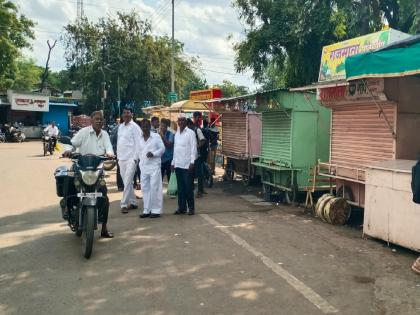 As soon as the rush falls, the leaves close Action taken against five shops in Sangola | धाडी पडताच पान टपऱ्या पटापट बंद; सांगोल्यात पाच दुकानांवर कारवाई