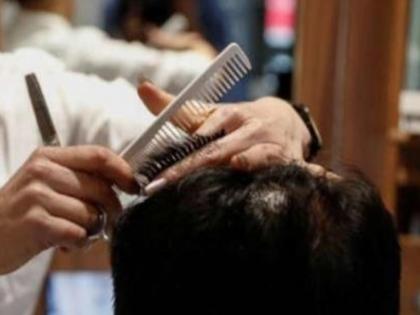 in mumbai salon business halved in shravan professionals ready to work hard again | श्रावणात सलून व्यवसाय निम्म्यावर; पुन्हा जोमाने काम करण्यासाठी कामगार सज्ज