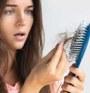 केस खूपच गळत असतील तर ‘हे’ ४ पदार्थ खाणं आत्तापासूनच बंद करा, टक्कल पडण्यापूर्वी व्हा सावध