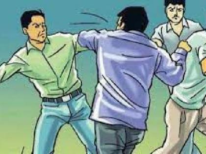 Dispute between two former corporator; fight between two groups | वर्ध्यात दोन माजी नगरसेवकांमध्ये वाद; समर्थकांमध्ये ‘फ्री स्टाईल’ हाणामारी