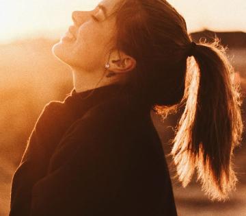 Women's Day 2026: तुमच्या आयुष्याची घडी बसलीय की विस्कटलीय हे 'या' चार गोष्टींवरून तुम्हाला लगेच कळेल!