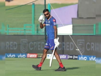 Team India Selectors will wait till 15th October to take a call on Hardik Pandya for T20 World Cup, Rohit backs him despite lean IPL | Hardik Pandya : हार्दिक पांड्याबाबत निर्णय घेण्यासाठी BCCIचं वेट अँड वॉच, रोहित शर्माचं MIच्या खेळाडूबाबत मोठं विधान!