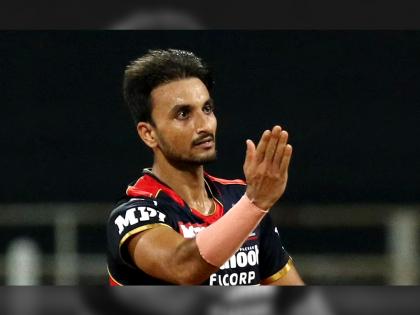 RCB Star Bowler Harshal Patel left Team Bio bubble and return back home after match against Mumbai Indians IPL 2022 | Harshal Patel RCB, IPL 2022: हर्षल पटेल अचानक RCBचे बायोबबल सोडून पडला बाहेर, वाचा काय आहे कारण