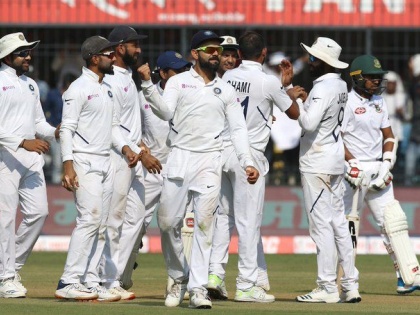 The Indian bowler didn't get a hat-trick even with three wickets in three balls, what happened ... | तीन चेंडूंत तीन विकेट्स घेऊनही भारतीय गोलंदाजाची हॅटट्रिक झाली नाही, घडलं असं काही...