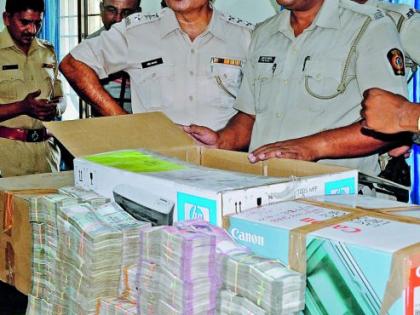 Including police officer three people were arrested in Hawala case of Nagpur | नागपुरातील  हवालाकांडात पोलीस अधिकाऱ्यांसह तिघांना अटक