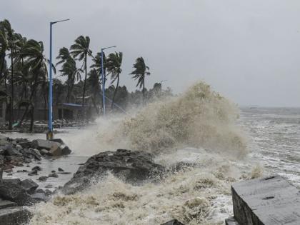 IMD: A cyclone is forming in the Arabian Sea and is likely to change its course and hit Gujarat. | अरबी समुद्रात घोंघावतंय चक्रीवादळ; गुजरातला धडकण्याची शक्यता, हवामान विभागाची माहिती