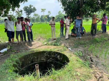 Two farm laborers died due to suffocation in the well in bhandara | विहिरीत गुदमरल्याने दोन शेतमजुरांचा मृत्यू