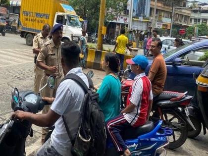 Traffic Police Action against 493 people within an hour in kalyan | वाहनचालकांना नियमांचे ‘वावडे’; तासाभरात ४९३ जणांवर कारवाई