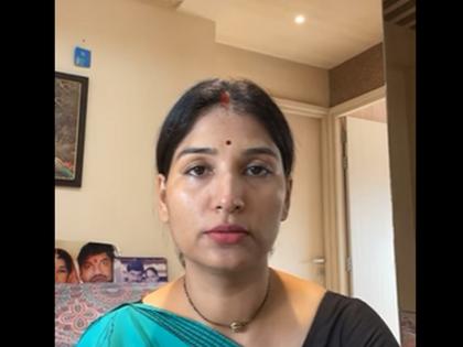 Lakhs of rupees were taken from me to start a new party; Complaint filed against Karuna Munde | नवीन पक्ष काढण्यासाठी माझ्याकडूनच लाखो रुपये घेतले; करुणा मुंडेंविरोधात तक्रार दाखल