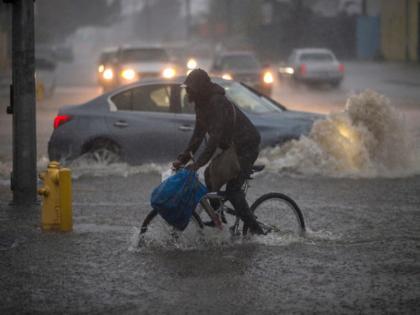 heavy rainfall in central Maharashtra | मध्य महाराष्ट्रात तुरळक ठिकाणी अतिवृष्टीची शक्यता 