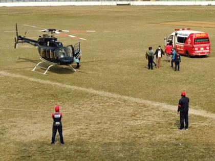 helicopter suddenly lands on cricket ground shocked cricketers were running for their life watch video Bangladesh Premier League | Helicopter Landing on Ground: पाहावं ते नवलंच! अचानक हेलिकॉप्टर मैदानातच उतरलं, क्रिकेटर्सची झाली पळापळ; कोणतीही पूर्वसूचना न दिल्याने खेळाडू घाबरले