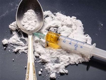 12 crore heroin seized for smuggling | तस्करीसाठी आणलेले १२ कोटींचे हेरॉइन जप्त