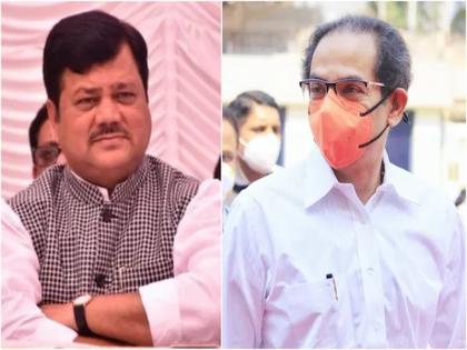 BJP leader Praveen Darekar has slammed Chief Minister Uddhav Thackeray. | 'टोमण्यांशिवाय सभेतून काही बाहेर निघेल असे वाटत नाही'; प्रवीण दरेकरांचा उद्धव ठाकरेंना टोला