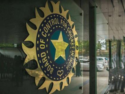 IPL: BCCI earns a hefty income; Rain of money due to new teams pdc | IPL: बीसीसीआयला घसघशीत कमाई करण्याची संधी; नव्या संघांंमुळे पैशांचा वर्षाव