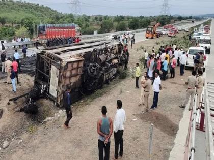 The driver fell asleep bus accident | चालकाला डुलकी लागली अन्...