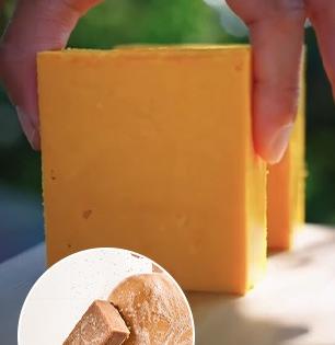 फेसवॉश-केमिकल्सची सुट्टी! हळदीचा साबण करा घरीच, टॅनिंग-मुरुमे गायब- त्वचा चमकेल