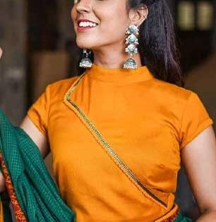 High Neck ब्लाऊजचे ९ बोल्ड डिझाइन्स, हिवाळ्यातल्या लग्नसराईत ‘असं’ स्टायलिश ब्लाऊज एकतरी हवंच..