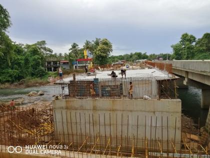 Highway still a dangerous turn! | अजूनही महामार्ग धोकादायक वळणाचाच !