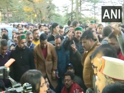 himachal congress chief pratibha singh out of chief minister race | हायकमांडचा सुखू यांच्या नावावर शिक्कामोर्तब,हिमाचल काँग्रेसमध्ये दोन गट नाराज? वाचा सविस्तर