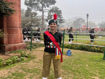 And her dream of running on duty came true Hindvi hard work finally paid off | Women's Day Special: अन् तिचे कर्तव्यपथावर संचलनाचे स्वप्न पूर्ण झाले; हिंदवीच्या कठोर मेहनतीला अखेर यश मिळाले