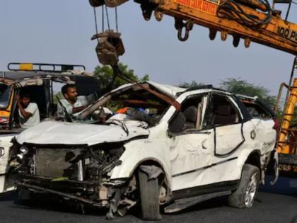 hisar five family member died in hisar after met with road accident belongs to punjab and sirsa | हृदयद्रावक! मुलीसाठी मुलगा पाहायला जात होतं कुटुंब; काळाने घातला घाला, 5 जणांचा मृत्यू