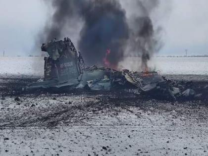 Russia Ukraine War: Ukraine claims Another Russian Su-25 was shot down near Volnovakha | Russia Ukraine War: रशियाचं एसयू-२५ विमान पाडलं; युक्रेनचा दावा, युद्ध आता चिघळण्याची शक्यता