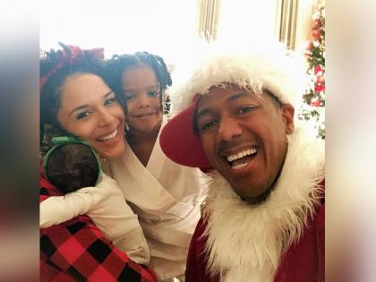 nick cannon to soon welcome his tenth child his third kid with ex girlfriend brittany bell | ब्रह्मचारी होण्यास निघालेला अभिनेता होणार तब्बल दहाव्यांदा पिता; गर्लफ्रेंडचे टॉपलेस मॅटर्निटी फोटोशूट चर्चेत