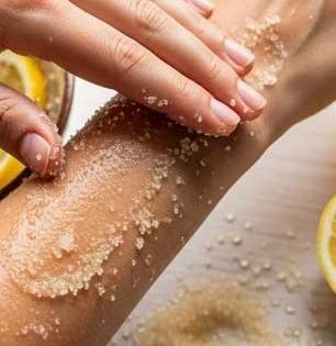 हिवाळ्यात हातापायाची त्वचा काळवंडली? करा लिंबू - साखरेचा उत्तम उपाय - निस्तेज त्वचाही होईल उजळ...