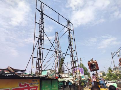 छत्रपती संभाजीनगरात मनपाच्या मौनामुळे वाढला होर्डिंगचा 'उद्योग'!