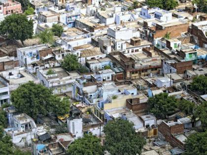 Inadequate infrastructure in cities is facing population density | लोकसंख्येच्या घनतेपुढे शहरांतील पायाभूत सुविधा पडताहेत अपुऱ्या