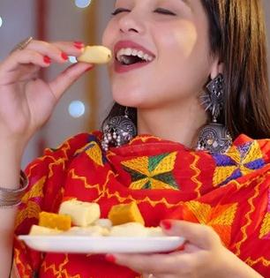 दिवाळीत खवा आणि पनीरमध्ये मोठ्या प्रमाणात भेसळीचा धोका, घरच्याघरी ‘अशी’ ओळखा भेसळ