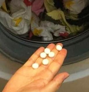 वॉशिंग मशीनमध्ये डिस्प्रिनची गोळी घातल्याने होत काय? पाहा व्हायरल लॉंड्री हॅक...