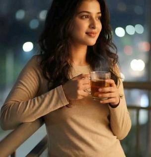 Beauty Tips: गर्दीचा भाग होऊ नका, गर्दीचं आकर्षण बना! शिका 'सायलेंटली अट्रॅक्टिव्ह' राहण्याची कला