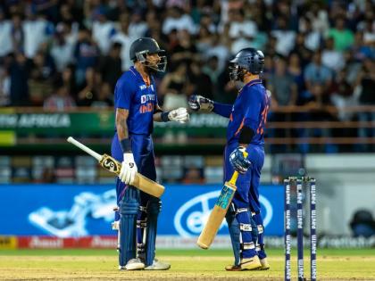 IND vs SA 4th T20I Live Updates : Hardik Pandya 46 in 31 balls, Dinesh Karthik scored his 1st T20I half century & break MS Dhoni record, India 169/6  | IND vs SA 4th T20I Live Updates : Dinesh Karthik अन् हार्दिक पांड्या यांनी टीम इंडियाची राखली लाज, कार्तिकने मोडला MS Dhoniचा विक्रम 