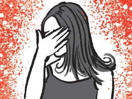 The salesman molested the minor girl in the showroom itself | सेल्समनने शोरूममध्येच केला अल्पवयीन मुलीचा विनयभंग