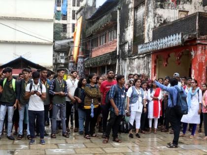 Thanekar learned the history of the city from the Heritage Walk | लय भारी... हेरिटेज वॉकमधून ठाणेकरांनी जाणून घेतला शहराचा इतिहास