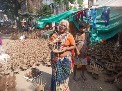 Hatdi is a symbol of civilization and culture of Sindhi society There are thousands of Hutdis in Ulhasnagar | सिंधी समाजाची सभ्यता व संस्कृतीचे प्रतिक हटडी; उल्हासनगरातील बनवितात हजारोच्या संख्येने हटडी 