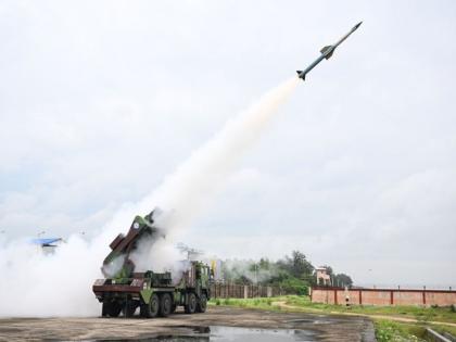Maiden flight Tests of Integrated Air Defence Weapon System (IADWS) was successfully conducted | आता शत्रूंची झोप उडणार! आयएडीडब्लूएसची चाचणी यशस्वी, डीआरडीओला मोठे यश