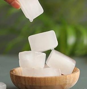 चेहरा इतका निस्तेज की लोक विचारतात आजारी आहेस का? ‘या’ आईस क्यूबने करा मालिश, येईल तेज